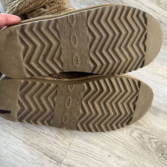 Ugg boots size 8 preloved EUC ❤️ - Picture 8 of 12